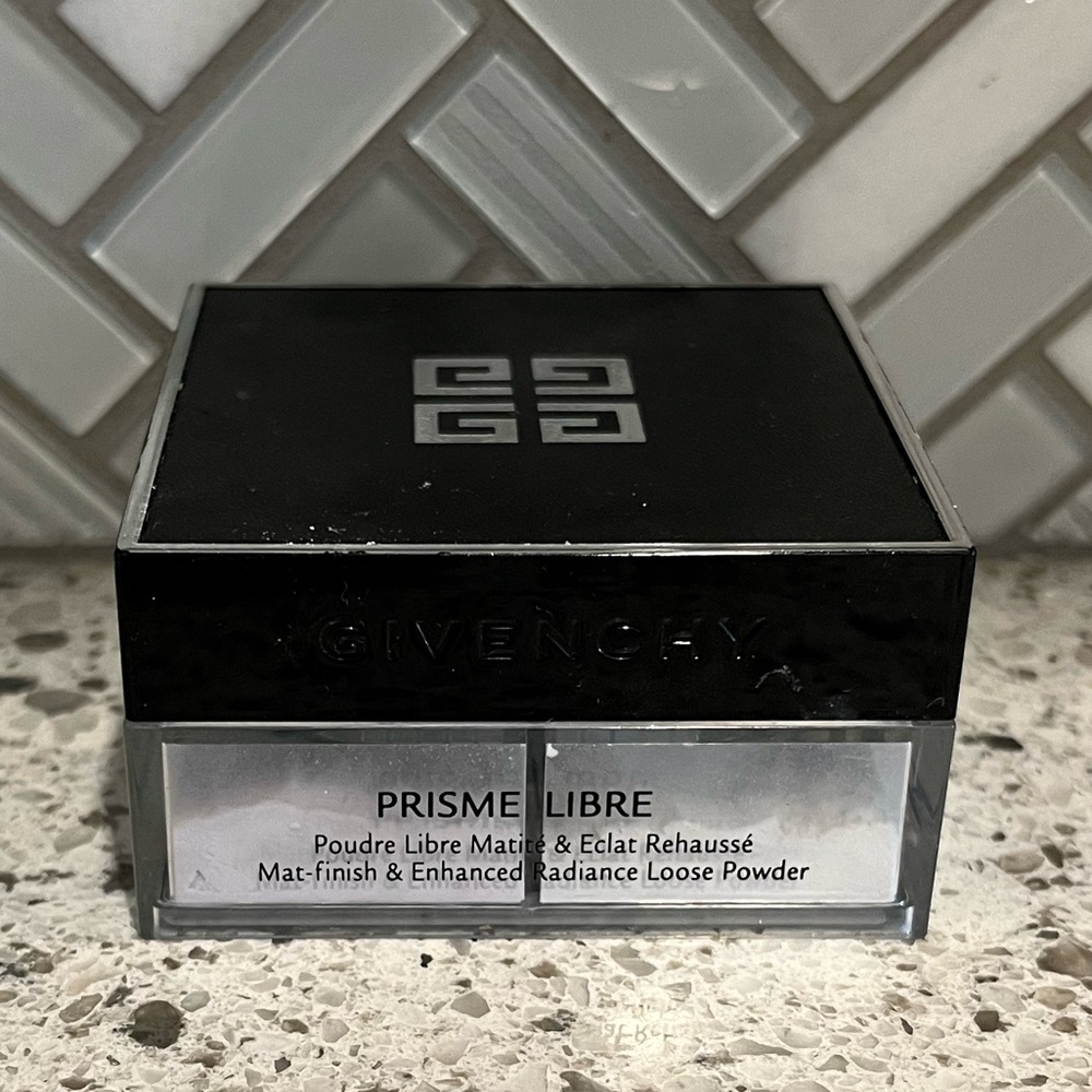 Givenchy Prisme Libre 4-in-1 Loose Setting Powder – Shade 01 Mousseline Pastel